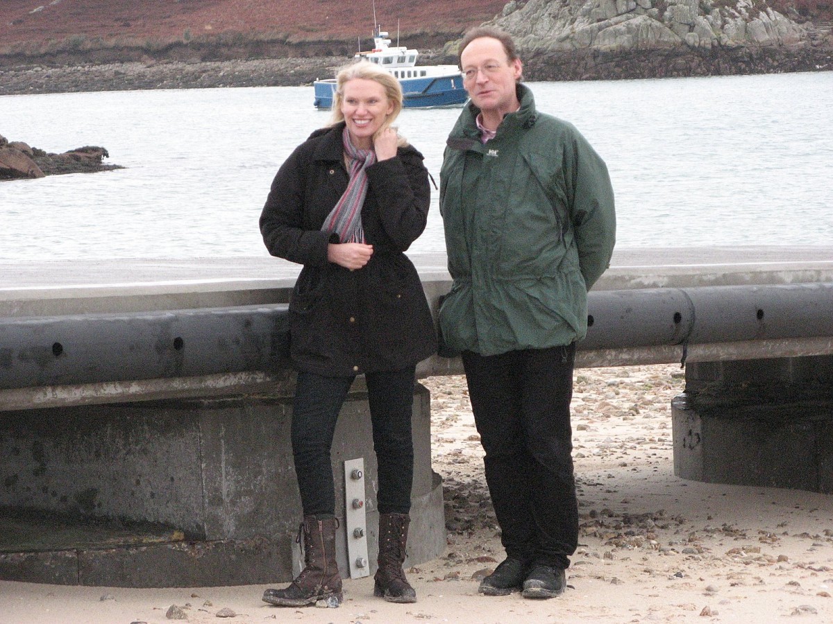 Anneka Rice reopens Bryher quay