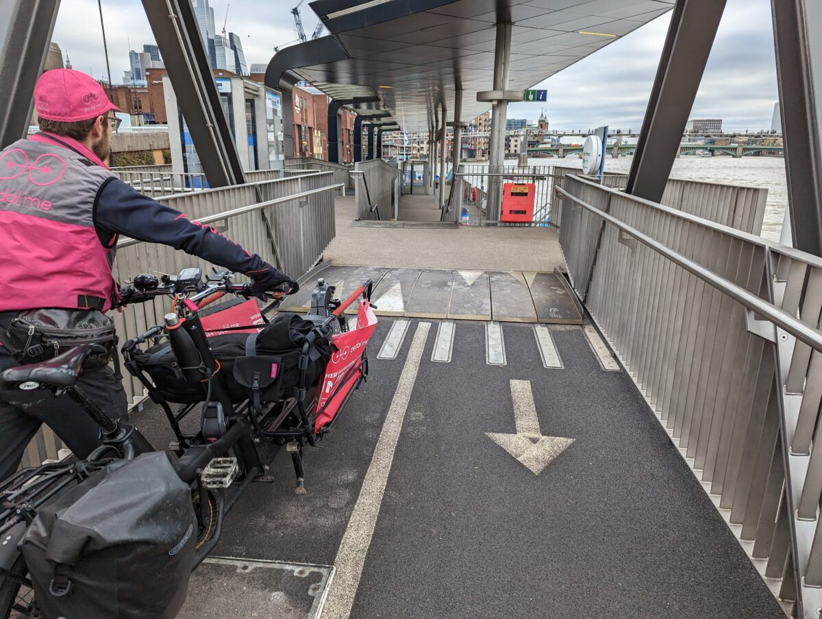 New guidance published for e-cargo bikes to transport light freight from the Thames