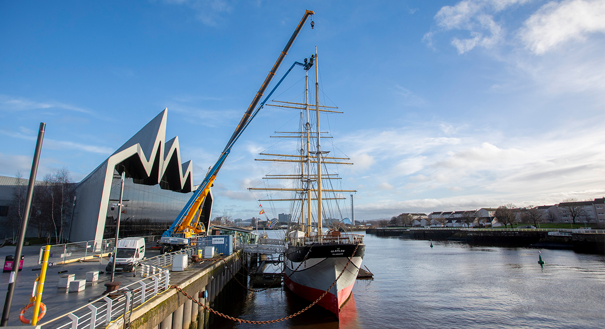 Glenlee’s masts removed in major restoration milestone  
